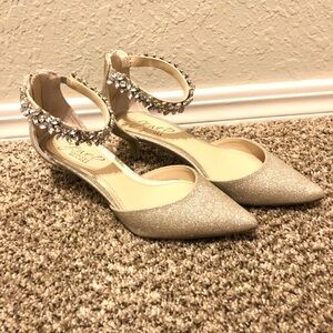 Badgley Mischka Jewel, Gold Kitten Heels, US 5, Wear Only Shown on Soles, Comfy!